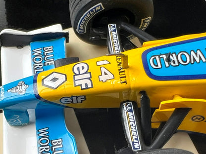 1:43 MINICHAMPS 400020014 Renault F1 Team R202 #14 J. Trulli model car