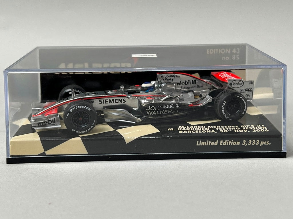 1:43 MINICHAMP 530064399 McLaren Mercedes MP4-21 Barcelona 30th NOV. 2006 #1 model car