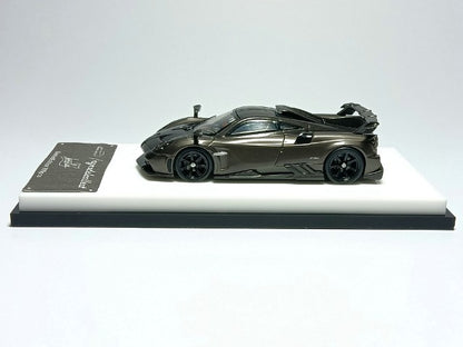 MC640015D MC Model Collect 1:64 Scale Pagani Huayra Imola, Pearl Grey with Carbon Roof