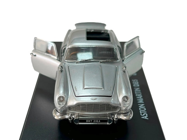 8250622 XiaoGuang MODEL 1:43 Aston Martin DB5 1965 Silver 007 version model car