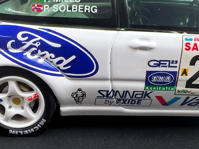 1:43 VITESSE SKM098 Ford Focus WRC Valvoline SANREMO Rally 1999 #25 P. Solberg P. Mills model car