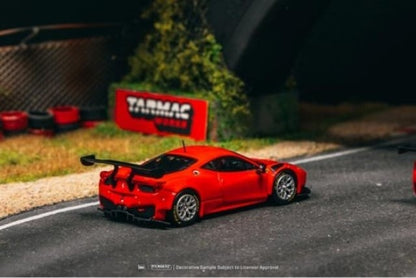 T64R-074-RE Tarmac Works 1:64 Ferrari 458 Italia GT3 Red model car