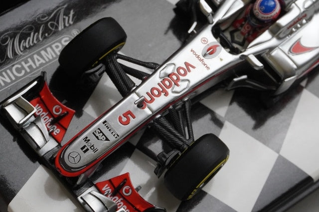 1:43 MINICHAMPS 530134375 Vodafone McLaren Mercedes Show Car 2013 #5 J.Button model car