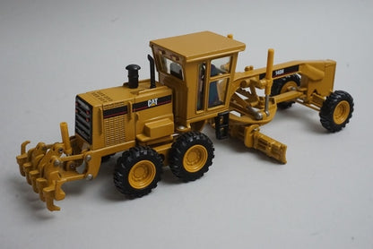 1:50 NORSCOT 55030 Caterpillar CAT 140H Motor Grader model car