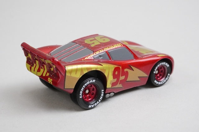 Tomica Cars Lightning McQueen RRC Type Special Edition model car