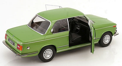 [ Pre-order ] KKDC120103 KK scale 1:12 BMW L 2002 tii 2.Series 1974 Green metallic