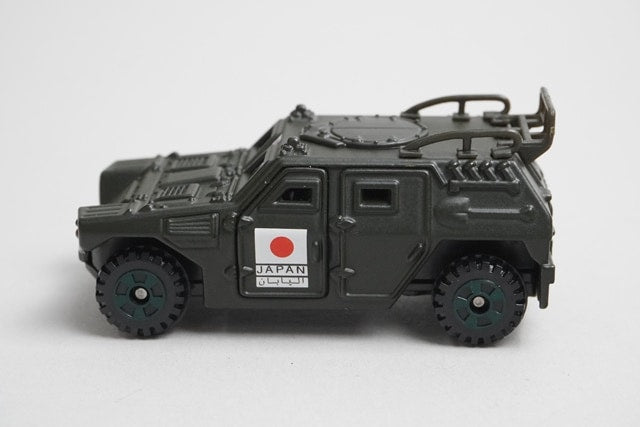 Tomica Self-Defense Force Light Armored Vehicle Set of 2 model car