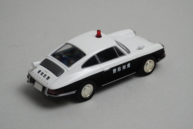 1:64 Tomica Limited Vintage Porsche 912 1967 Patrol Car model car