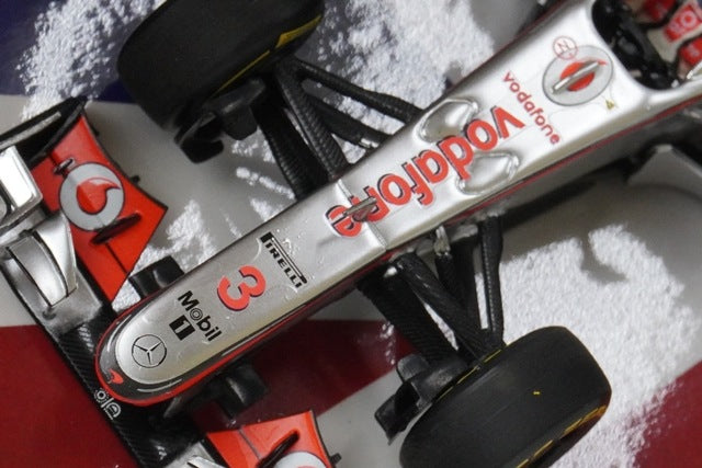 1:43 MINICHAMPS 533124373 McLaren Mercedes Show Car British GP 2012 #3 model car
