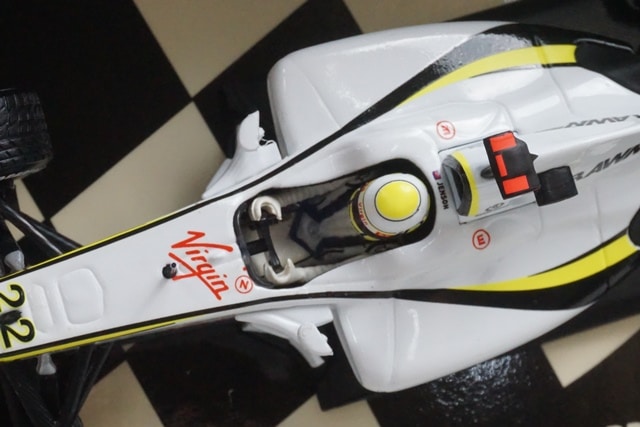 1:43 MINICHAMPS 400090222 Brown GP Malaysian GP 2009 #22 model car