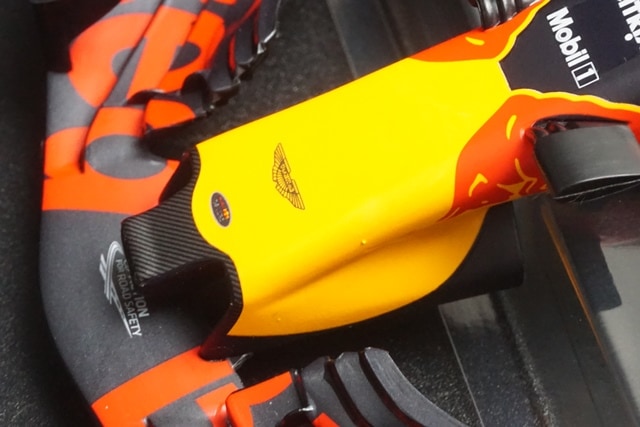 1:18 MINICHAMPS 113170133 Red Bull Racing Australian GP 2017 #33 model car