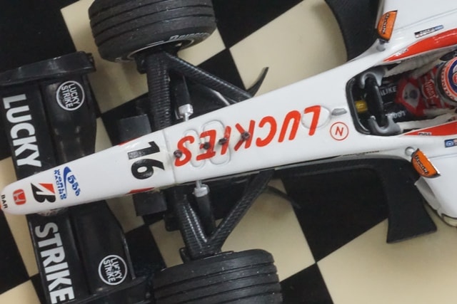 1:43 MINICHAMPS 400030116 BAR Honda 005 Japanese GP 2003 #16 model car