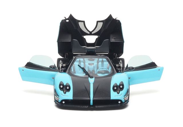 [ Pre-order ] 850630021DIE BBR 1:18 Pagani Zonda Uno coupe diecast full open Torches and carbon - SPECIAL PACK
