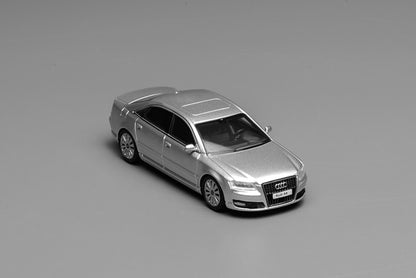 [ Pre-order ] M68204 MOTORHELIX 1:64 Audi A8 (D3) 2008 Late Ver. Ice Silver Metallic