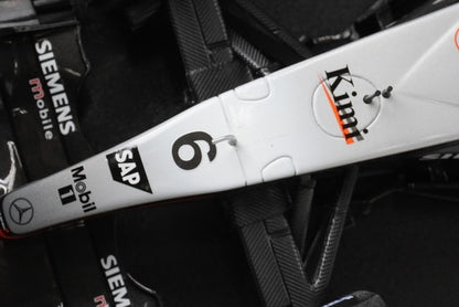 1:18 MINICHAMPS 530031816 McLaren Mercedes MP4-18 2003 #6 model car