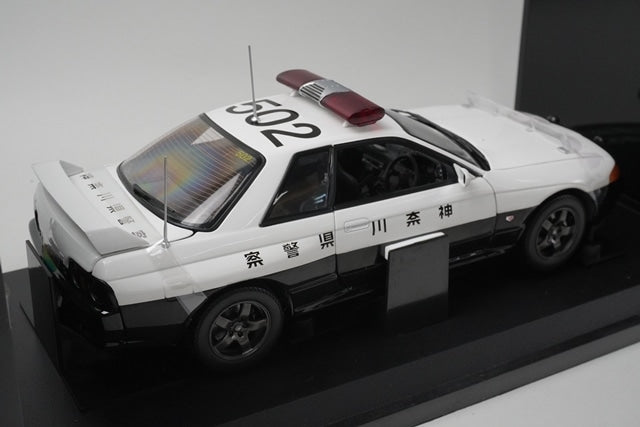 1:18 KYOSHO 08366A Nissan Skyline GT-R Police #502 model car