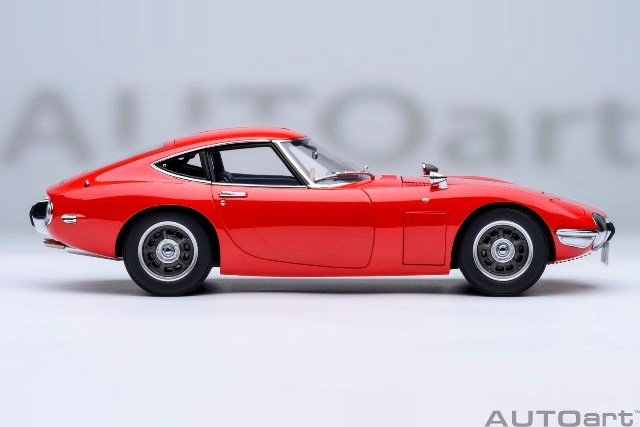 79547 AUTOart 1:18 Toyota 2000GT 1967 red model car