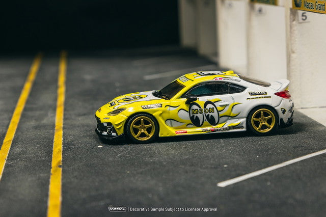 [ Pre-order ] T64G-038-MOON Tarmac Works 1:64 Toyota GR86 MOONEYES