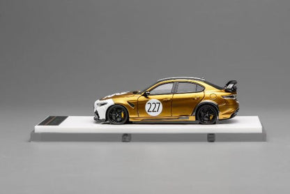 MH64009OG MOTORHELIX 1:64 Alfa Romeo Giulia GTAm Ocra GT Gold model car