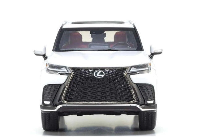 KS03909FW KYOSHO 1:43 Lexus LX 600 F SPORT White Nova GF Export Only LHD model car