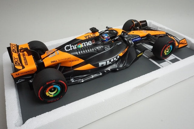 1:18 MINICHAMPS 537241981 McLaren F1 Team MCL38 Emilia Romagna GP 2024 #81 O. Piastri model car