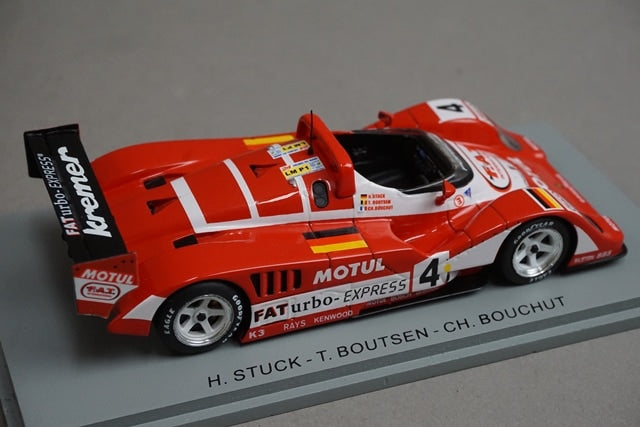 1:43 SPARK S0328 Porsche Kremer K8 Le Mans 1995 #4 model car