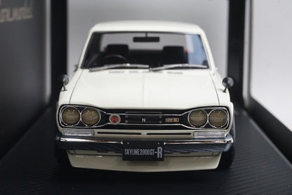 1:18 ignition model IG1784 Nissan Skyline 2000 GT-R (PGC10) White