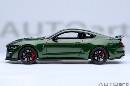 [ Pre-order ] 73097 AUTOart 1:18 Ford Mustang Shelby GT500 (Green with White Stripes)