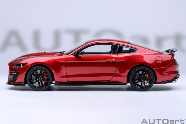 [ Pre-order ] 73098 AUTOart 1:18 Ford Mustang Shelby GT500 (Red with Black Stripes)