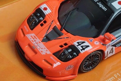1:43 MINICAHMPS 533174344 McLaren F1 GTR Le Mans 1997 #44 model car