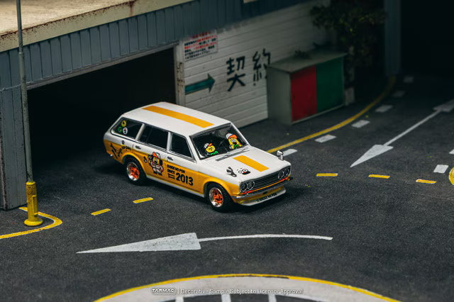 T64G-026-ONP Tarmac Works 1:64 Datsun Bluebird 510 Wagon OHIGE no PON