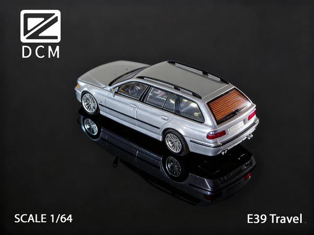 [ Pre-order ] DCM 1:64 E39 Touring Brilliant Silver