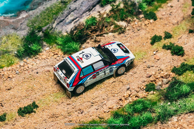 [ Pre-order ] T64-049-92SAF01 Tarmac Works 1:64 Lancia Delta HF Integrale Safari Rally 1992 Juha Kankkunen / Juha Piironen