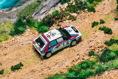 [ Pre-order ] T64-049-92SAF01 Tarmac Works 1:64 Lancia Delta HF Integrale Safari Rally 1992 Juha Kankkunen / Juha Piironen