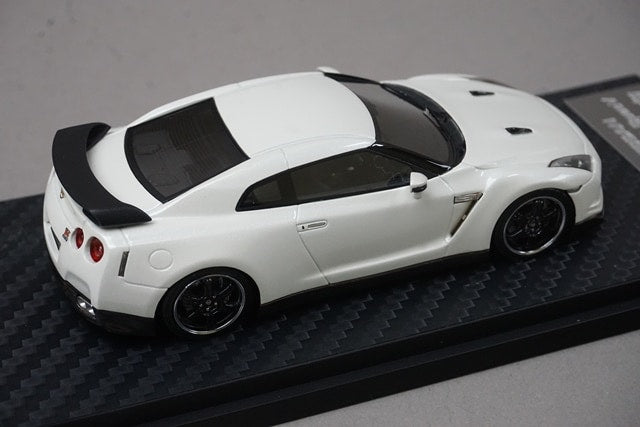 1:43 HPI 8438 Nissan GT-R (R35) SpecV Brilliant White Pearl
