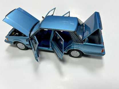 [ Pre-order ] 8251121LB XiaoGuang MODEL 1:18 Toyota Crown MS122 Light Blue