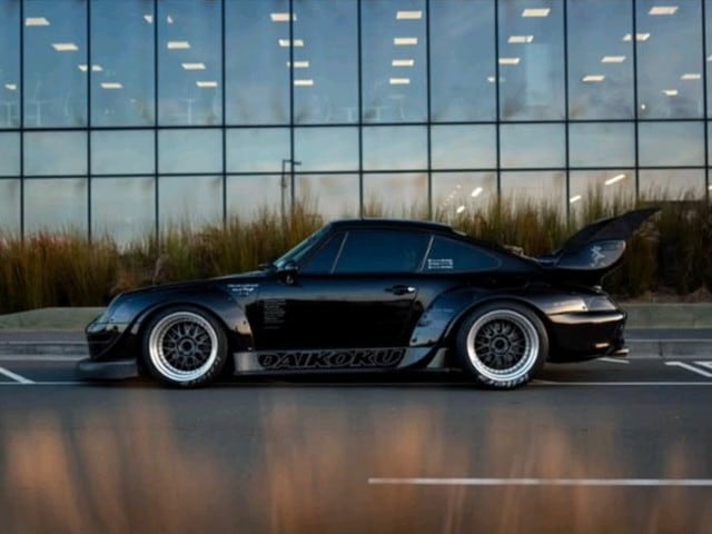 [ Pre-order ] Star Model 1:64 Rauh-Welt Wide-Body modification RWB993 High Wing Black Daikoku