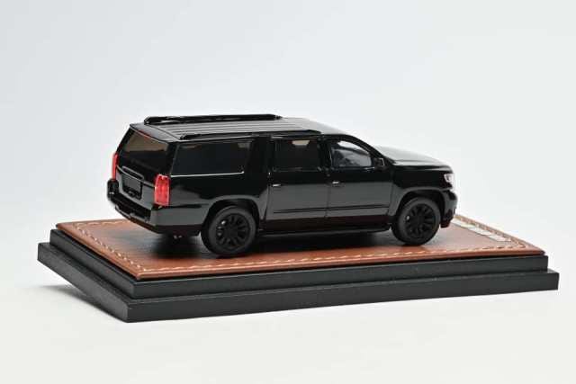 [ Pre-order ] GOC 1:64 Chevrolet Suburban Metallic Black Blackened Version