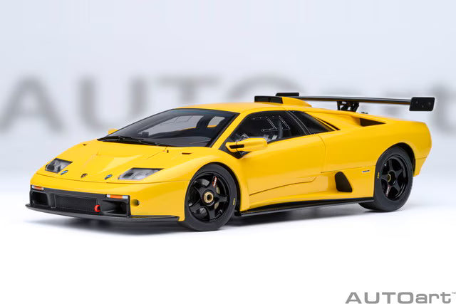 [ Pre-order ] 79138 AUTOart 1:18 Lamborghini Diablo GTR (Yellow)