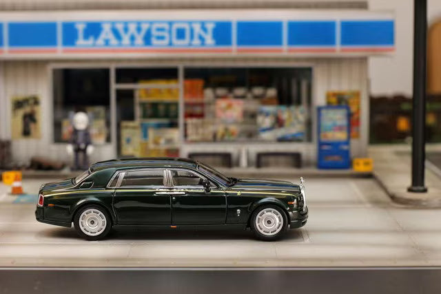 [ Pre-order ] SW Street Weapon 1:64 Rolls-Royce Phantom VII Peninsula Hotel Custom Green