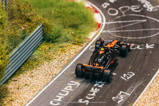 [ Pre-order ] T64G-F070-LN3 Tarmac Works 1:64 McLaren MCL60 Japan GP 2023 L. Norris #4