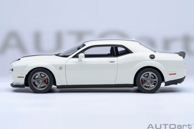 [ Pre-order ] 71766 AUTOart 1:18 Dodge Challenger SRT Super Stock 2023 (White with Carbon Black Stripes <Knuckle White>)