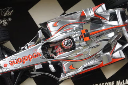 1:43 MINICHAMPS 530074301 Vodafone McLaren Mercedes MP4-22 2007 #1 F. Alonso