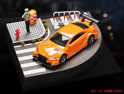 SCJ82017-A 収蔵家 Diorama 1:64 Street Corner Mini Diorama 006 Crosswalk Intersection