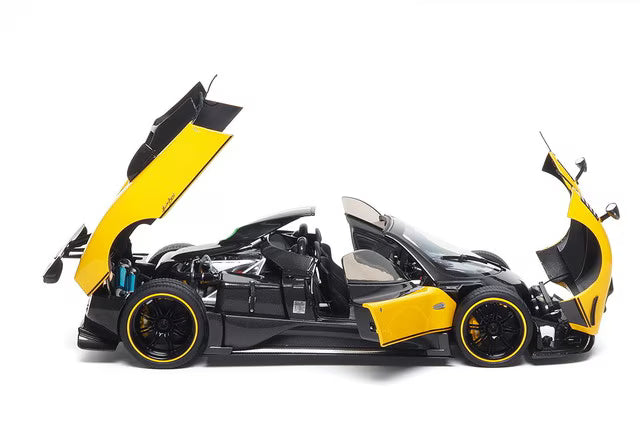 [ Pre-order ] 850613001 BBR 1:18 Pagani Zonda cinque Roadster full open Giallo Ginevra - BASIC PACK