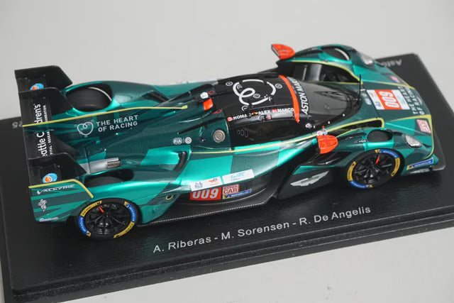 1:43 Spark S9255 Aston Martin Valkyrie Hypercar THOR Team Le Mans 24H 2025 #009