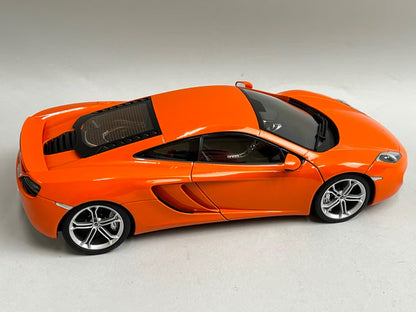 1:18 AUTOart 76006 McLaren 12C Orange