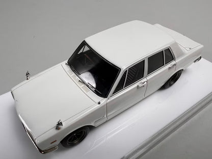 1:43 Make Up/Vision VM241C Nissan Skyline 2000GT-R (PGC10) 1969 White