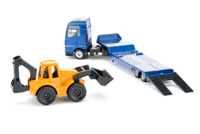 SK1761 SIKU MAN Backhoe Loader Transport Trailer