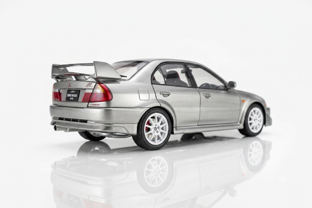 [ Pre-order ] M84304 MOTORHELIX 1:18 Mitsubishi Lancer Evolution VI GSR T.M.E Satellite Silver